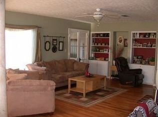 2205 Sunnyland Blvd, Springfield, OH 45506