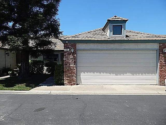 480 Quill Ln photo 1