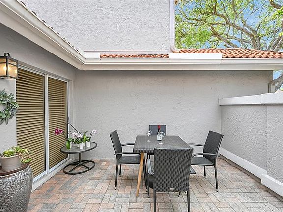 4th image of 1744 San Bernadino WAY
