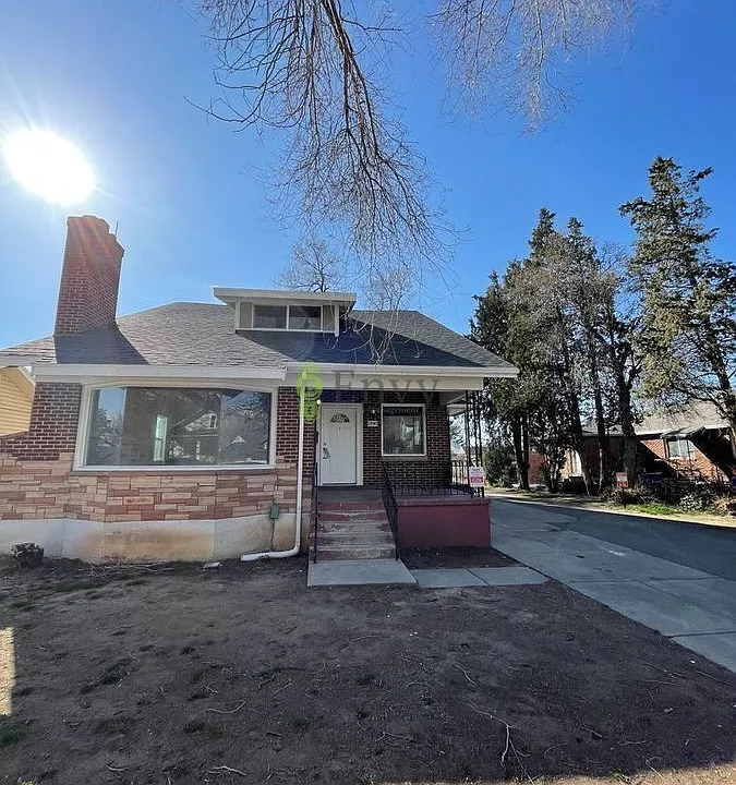 2943 Porter Ave #2