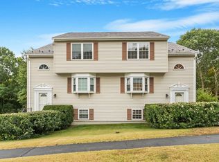 43 Ledgecrest Dr, Worcester, MA 01603