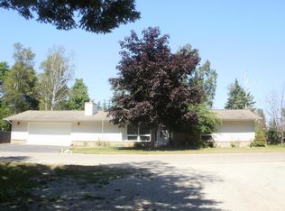 1360 Michigami Dr, Cheboygan, MI 49721
