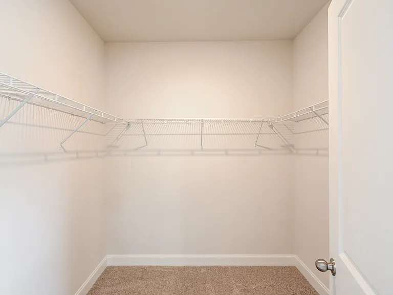 1290 Ainsworth Aly — Photo 22