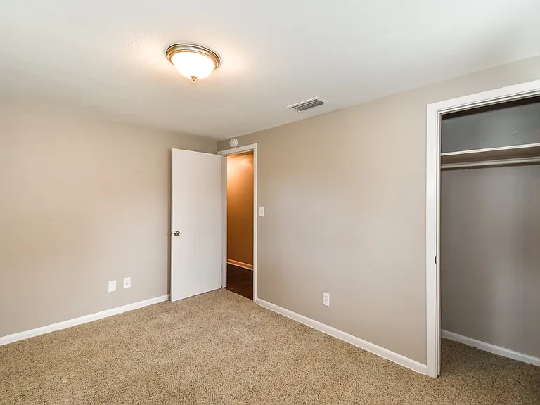 5816 Sonora Dr W — Photo 10