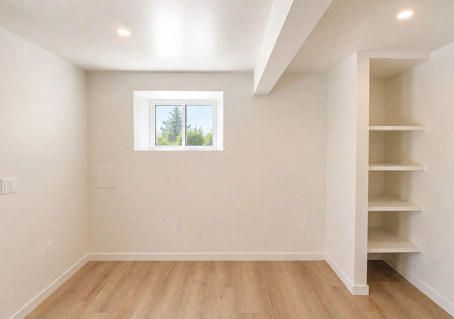 Newly Built 1 Bedroom / 1 Bathroom Utilities Included Available Now! — Photo 4