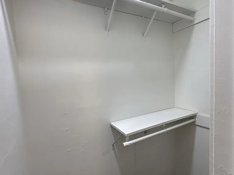 151 N Villa Ave — Photo 11