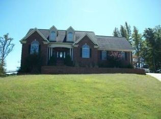 5405 Chestnut Hill Ct, Mount Holly, NC 28120