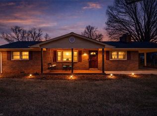 275 Cliffwood Dr, Kernersville, NC 27284