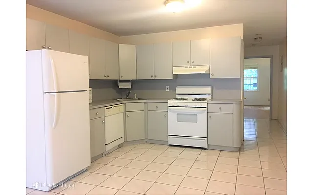 Rented by Douglas Elliman | media 25