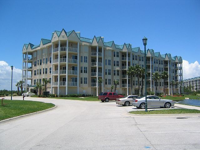 "800 Building"