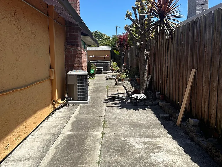 115 Azalea Ct — Photo 40