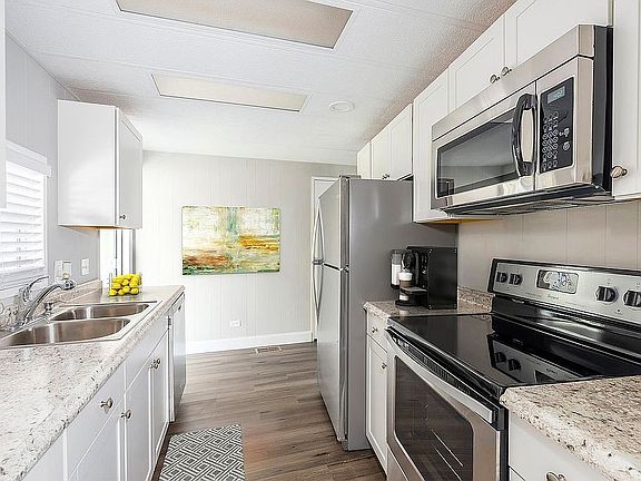 Kitchen all new appliances 
