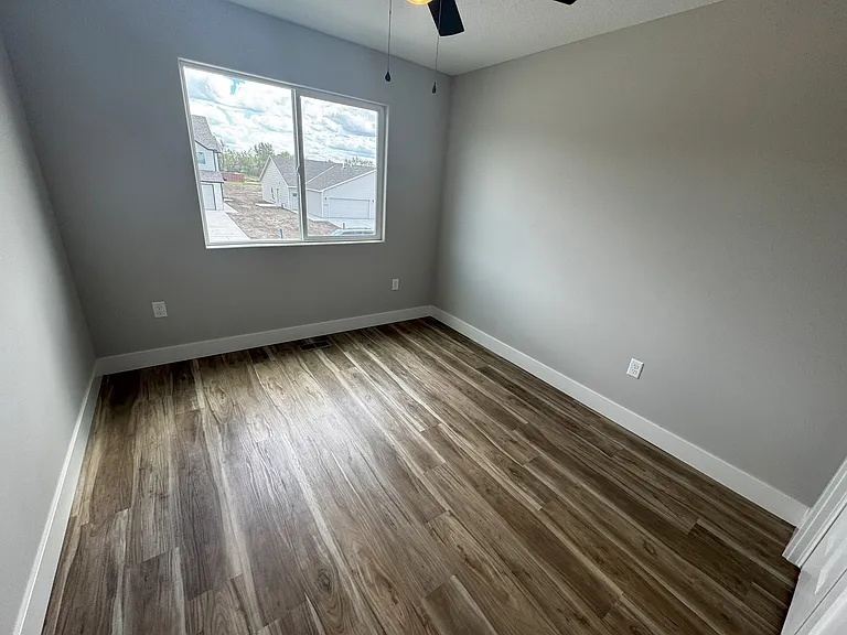 726 E Briarbrook Ln — Photo 14