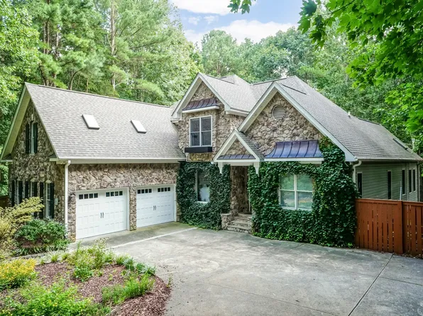 65 Hidden Cove Ct, Youngsville, NC 27596