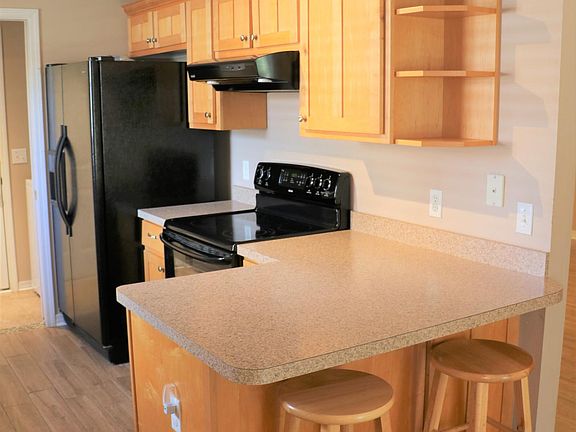 4th image of 2931 Albatross Dr