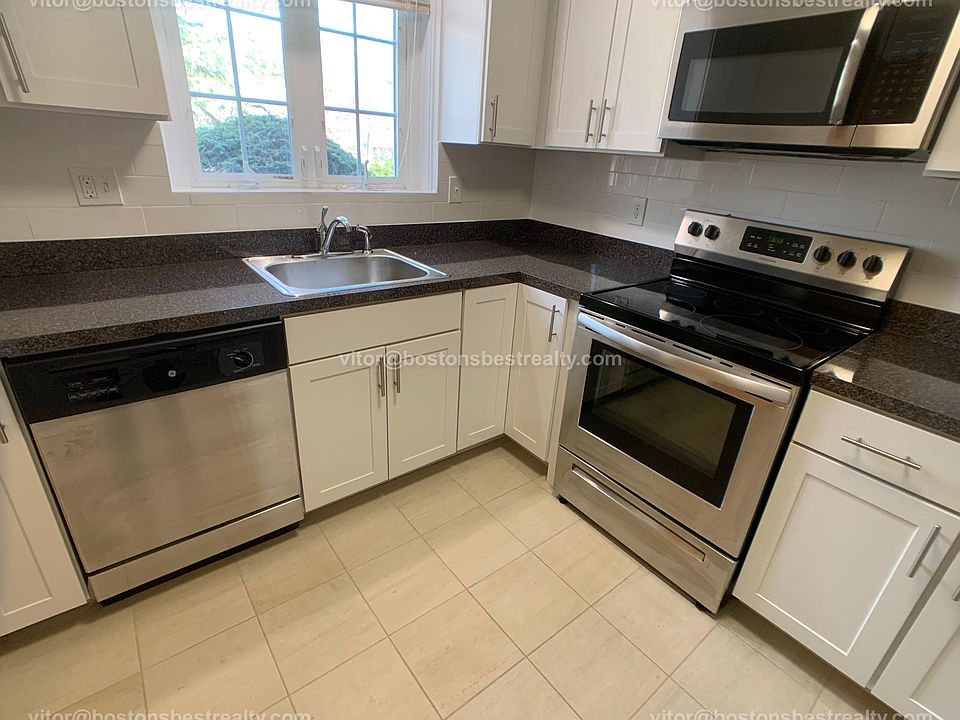 5 Captain Parker Arms Lexington, MA Zillow Apartments for Rent in