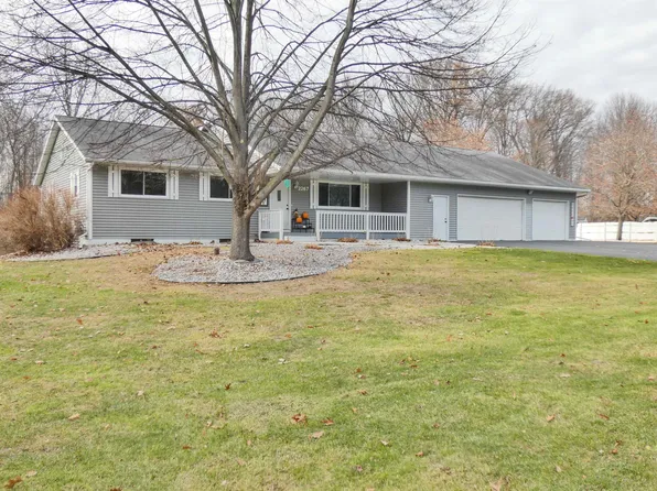 2267 Moonlight Dr, Suamico, WI 54313