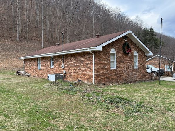 1580 Upper Blackberry Rd, Ransom, KY 41558