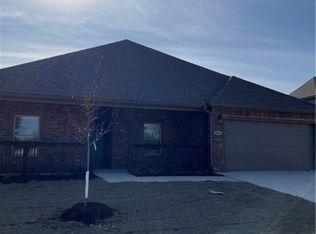 401 Ryder St, Gentry, AR 72734