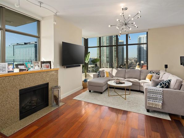700 W East St Unit 1303