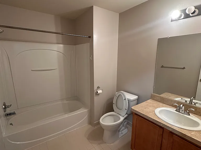 3050 Cloverly Ln — Photo 4