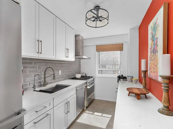 230 Jay St APT 10H, Brooklyn, NY 11201