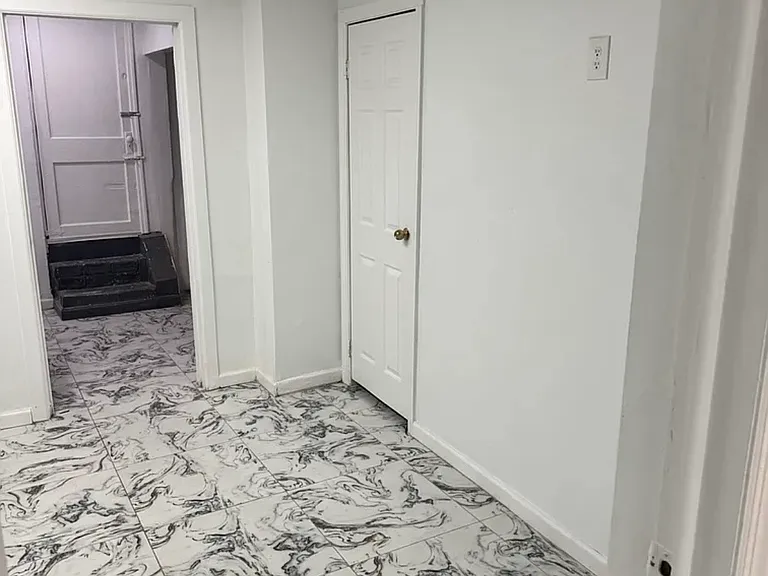 349 Walnut St #1 — Photo 8