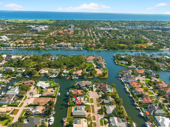 2185 Carib Circle, Palm Beach Gardens, FL 33410