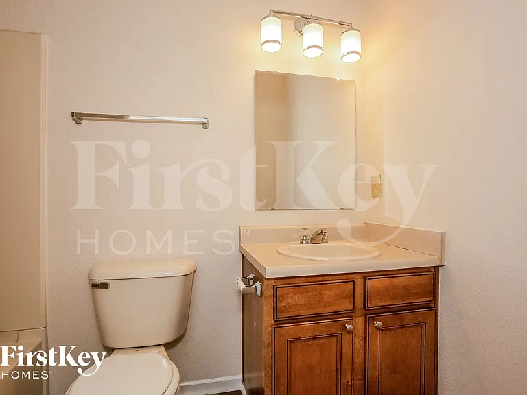 15393 Border Dr — Photo 13