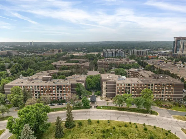 7200 York Ave S APT 606, Edina, MN 55435