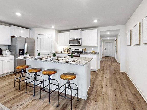 7th image of this home