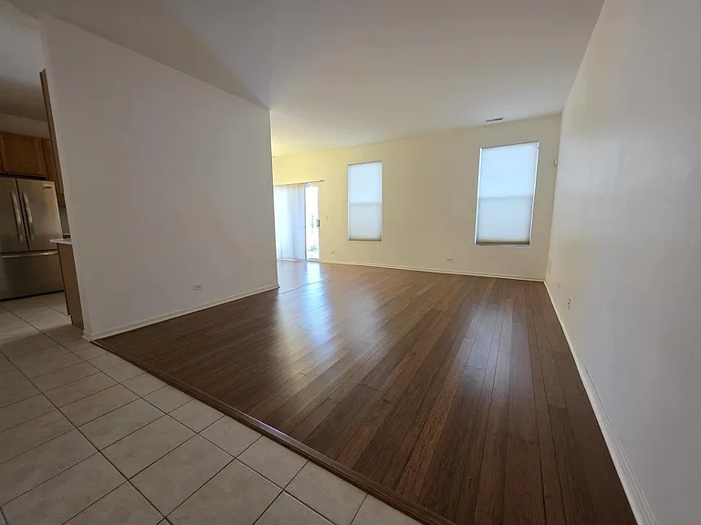 3996AURORA Blackstone Dr — Photo 5