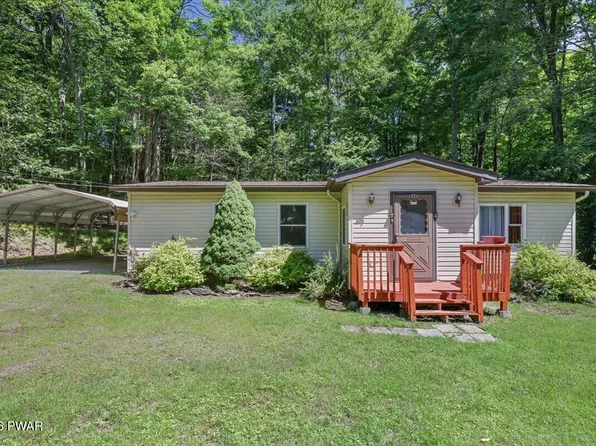 49 Sunrise Ave, Hawley, PA 18428