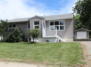 186 8th St W, Cardston, AB T0K 0K0