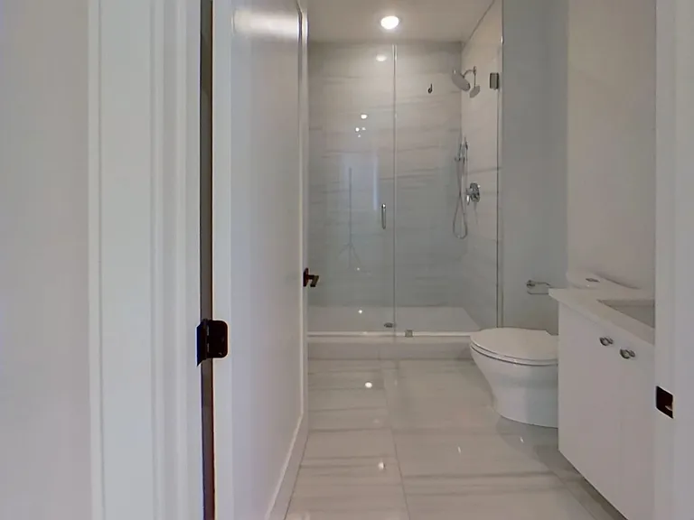 106A Warren St #4 — Photo 7