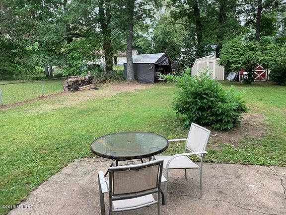 4th image of 5846 Oneil St