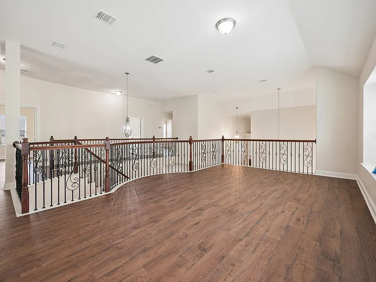 9813 Karlovich Dr — Photo 23
