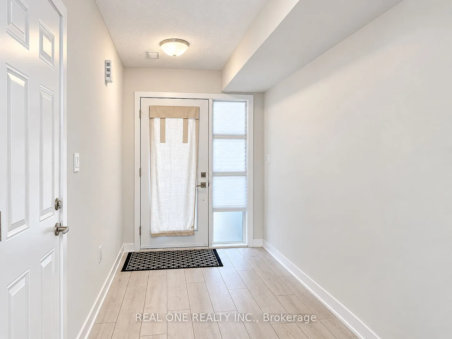 3 bed, $3,650 — Photo 3