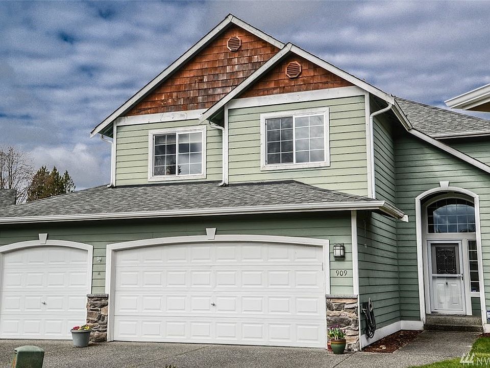 1st image of 909 Hughes Ln