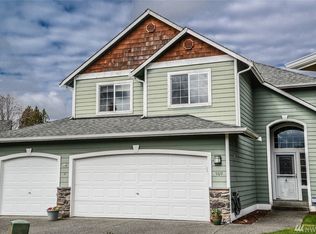 909 Hughes Ln, Granite Falls, WA 98252