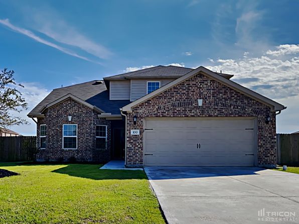 100 Comanche Plains Dr