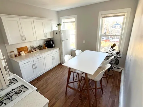 11 Houghton St, Somerville, MA