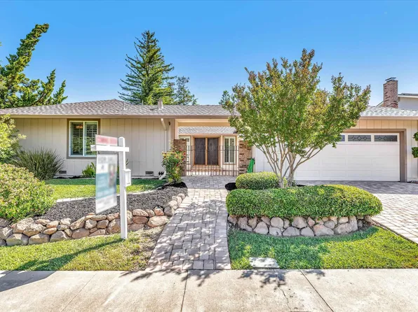 1158 Concord St, Pleasanton, CA 94566