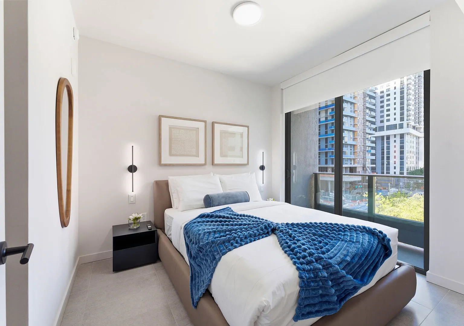Stylish Miami Stay for 5 Guests — Photo 3