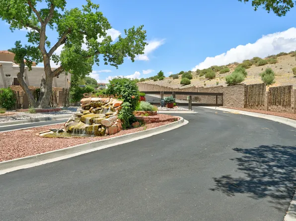 922 Nicholas Ct, Bernalillo, NM 87004