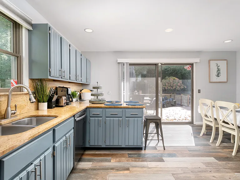 5 Bay Woods Dr — Photo 8