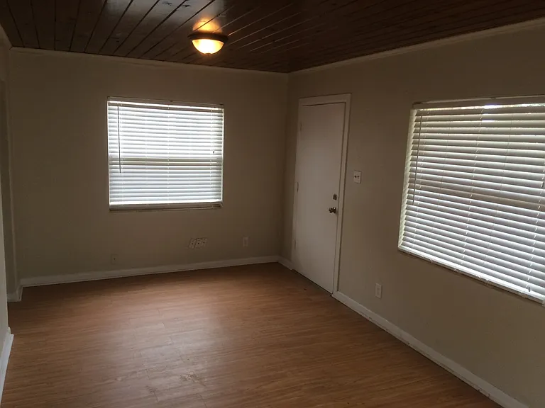 1722 W Nassau St — Photo 4