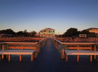 415 Avenue I, San Leon, TX 77539