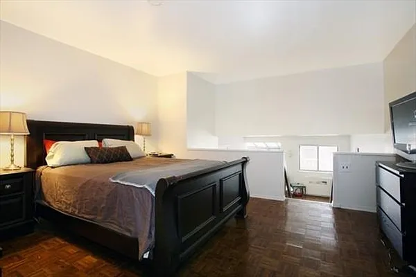 Sold by Citi Habitats | media 9