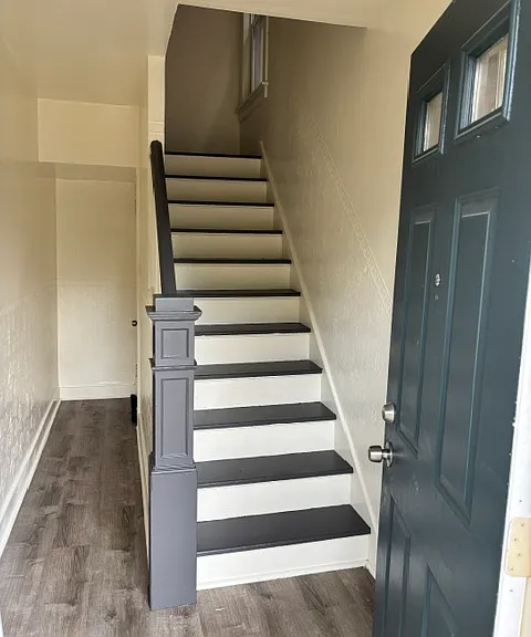 1613 Aurelius St #2 — Photo 2